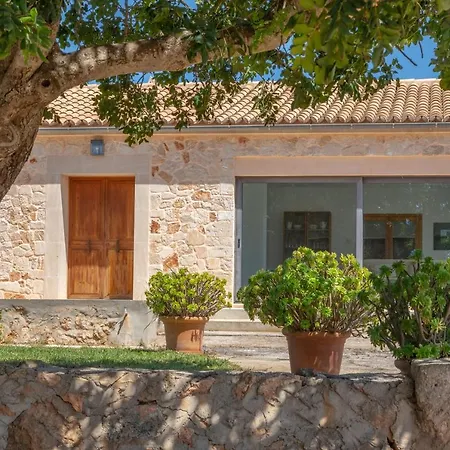 Salom Verd Holiday home