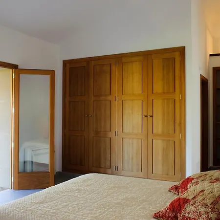 Salom Verd Holiday home Llombarts